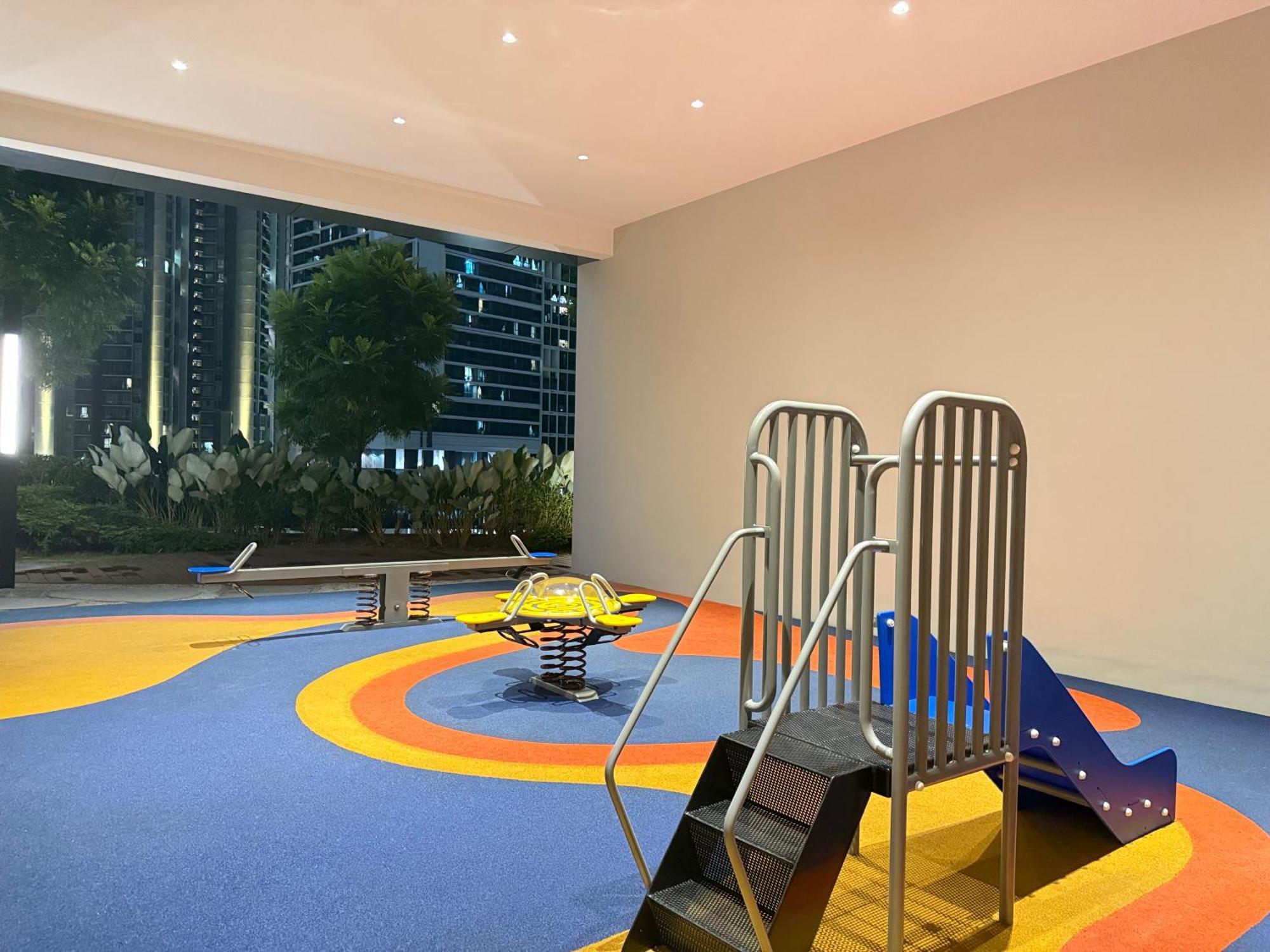 Eaton Residences Klcc By Arban Apartemen