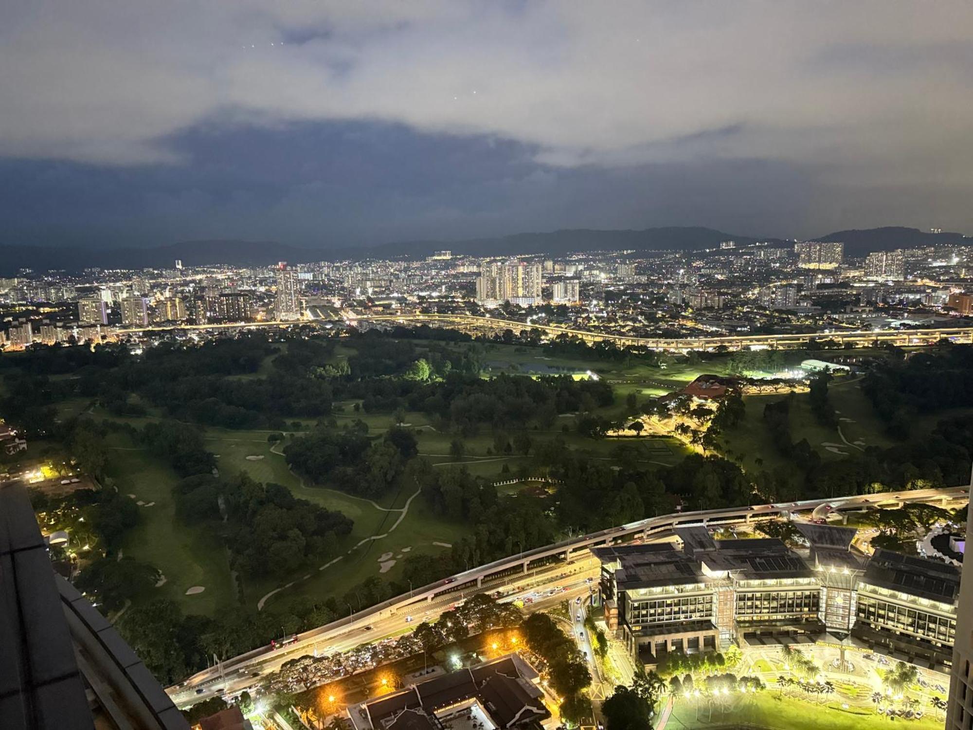 Pangsapuri Eaton Residences Klcc By Arban *