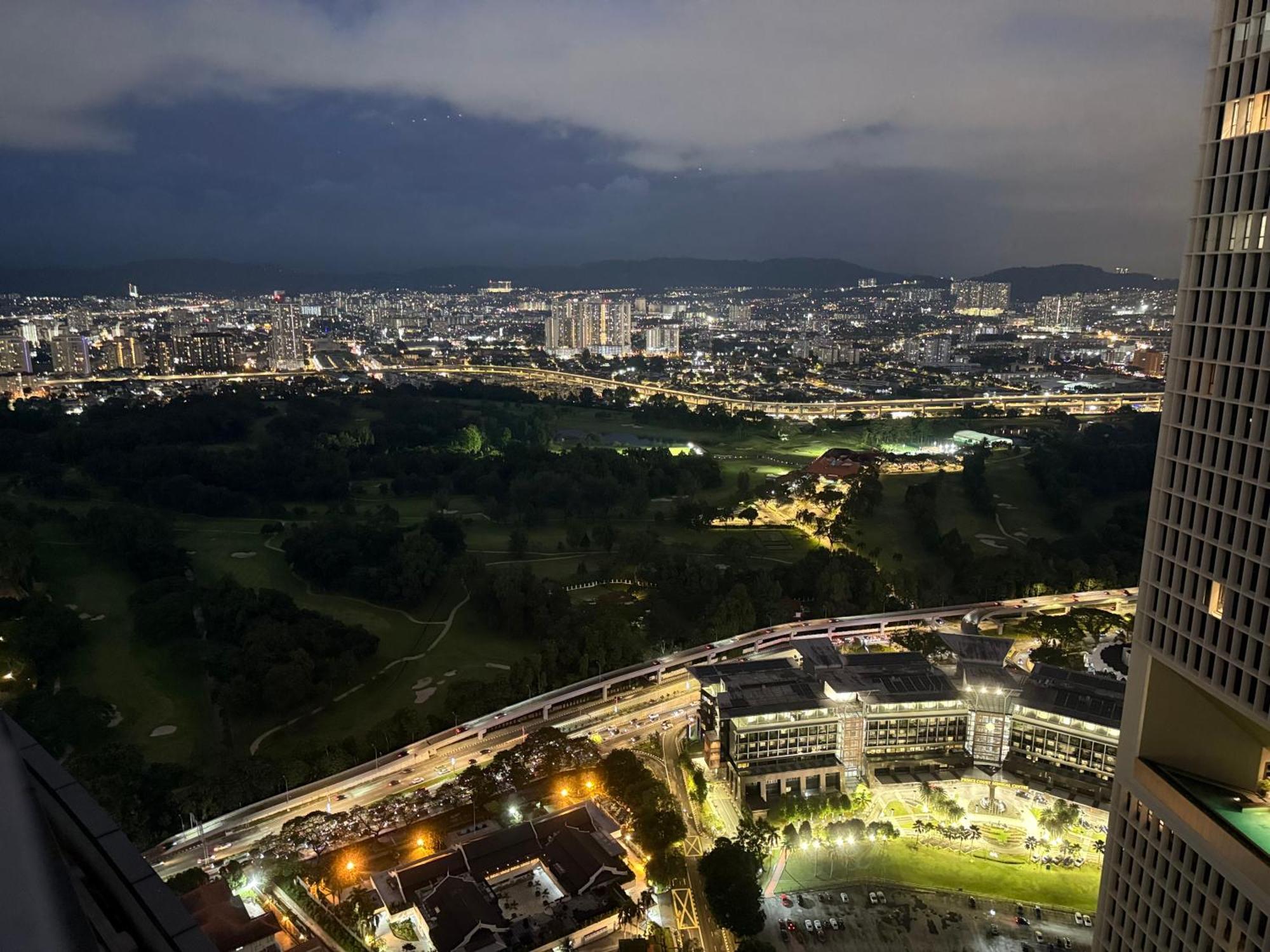Pangsapuri Eaton Residences Klcc By Arban Kuala Lumpur