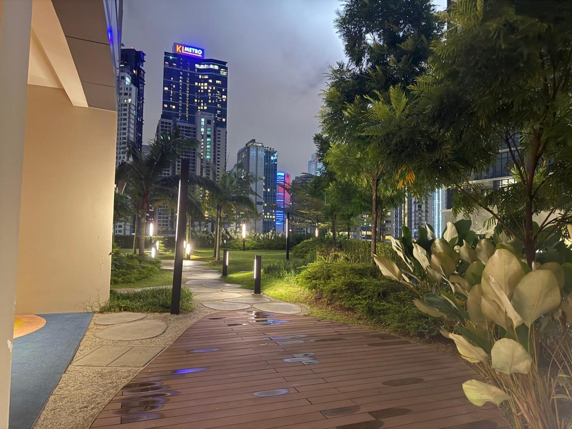 Pangsapuri Eaton Residences Klcc By Arban